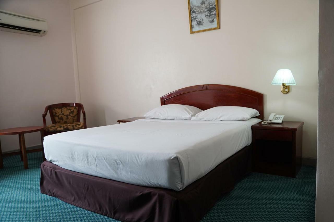 Seri Malaysia Hotel 2*